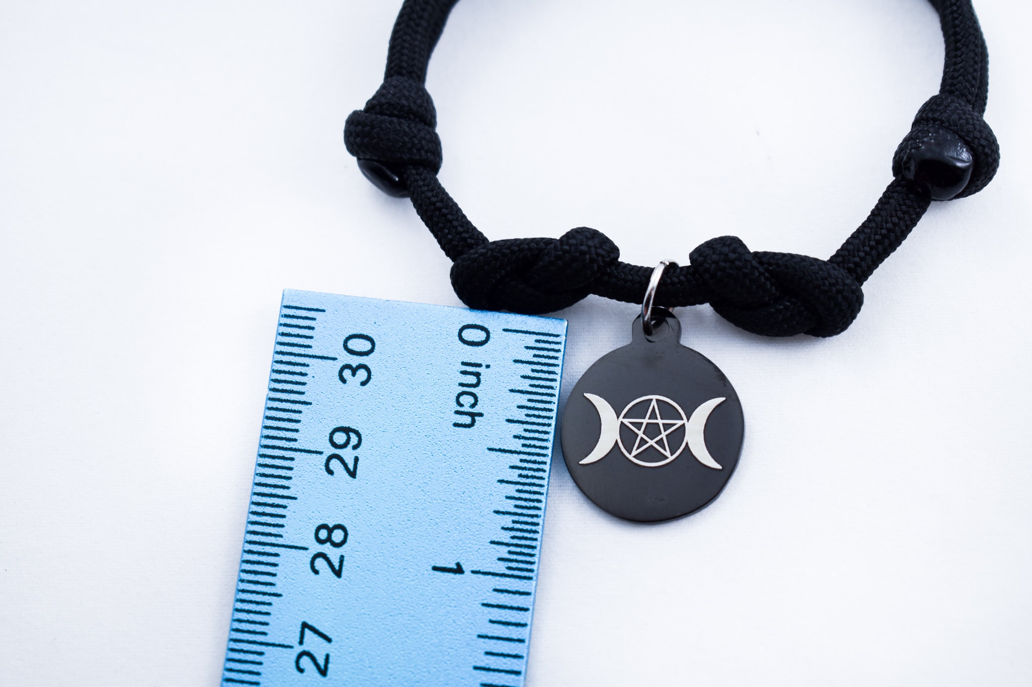 EUEAVAN Braccialetti Wicca con Tripla Luna della Dea per Donne, Bracciale in Acciaio Inossidabile con Ciondolo Pentagramma, Gioiello Magico con Pentacolo, Regalo  36