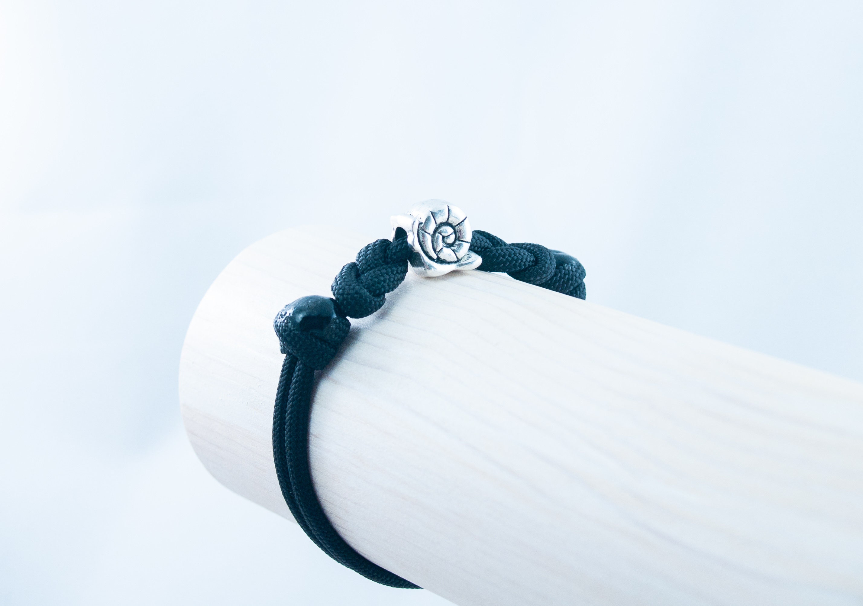 Snail Bracelet Mollusk Jewelry Paracord Bracelet Mollusca Etsy