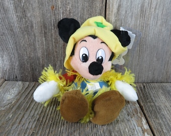 Vintage Mickey Mouse Scarecrow Plush Beanie Disneyland Mouseketoys Bean Bag Stuffed Animal 1990s