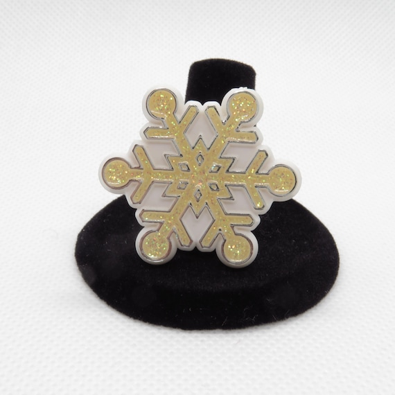 Snowflake Pin Brooch Vintage Hallmark Winter Chris