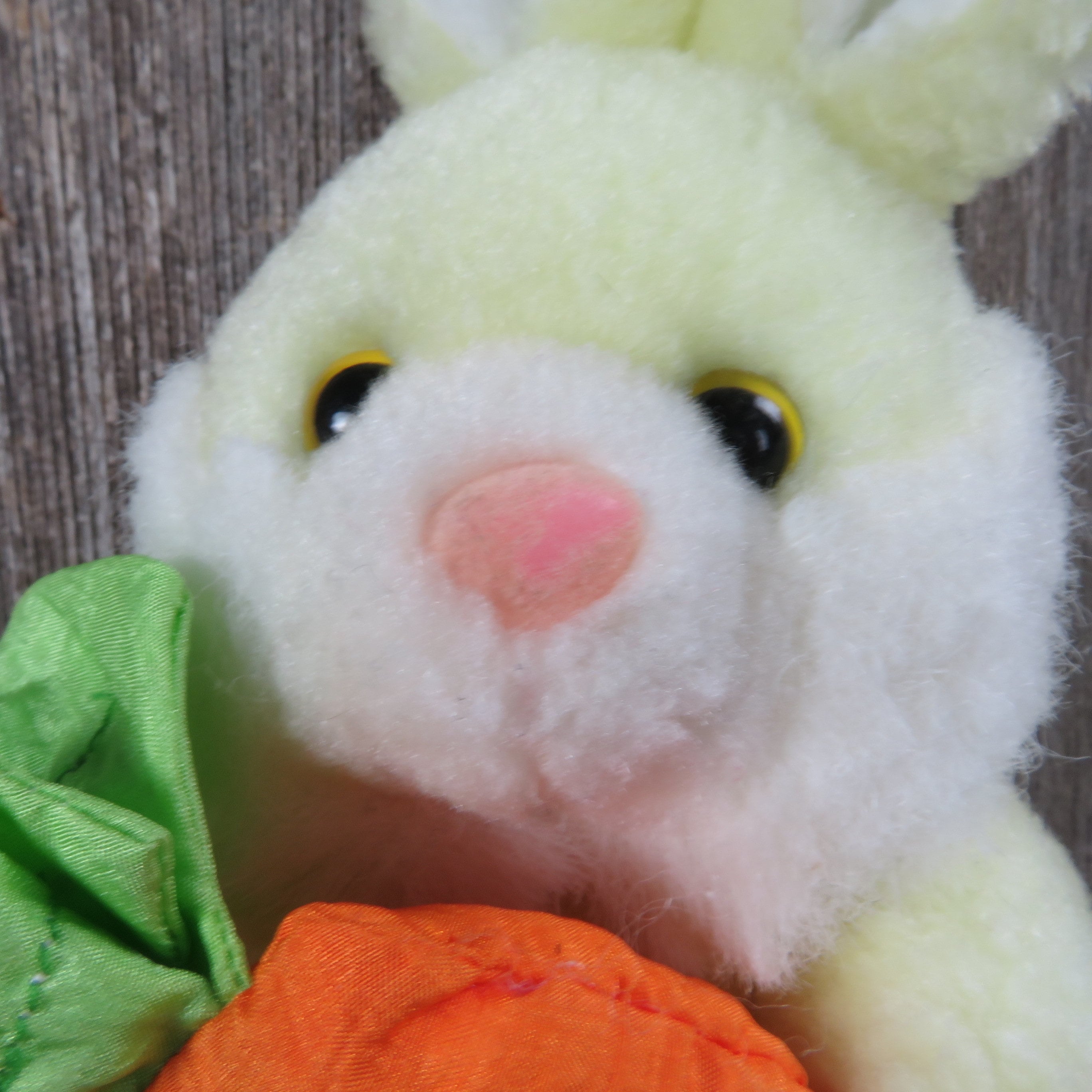 Peluche Lapin Jaune 24cm avec Carotte, Jouet en Peluche de Pâques, Cadeau pour Enfants - Jaune - Jaune - Jeux - Jouets