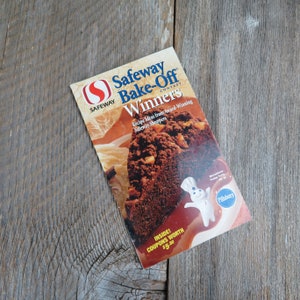 Safeway Bake Off Contest Winners Recipes Cookbook Pillsbury 2000 Paperback Booklet Grocery Store Booklet Vintage Cookies Cakes