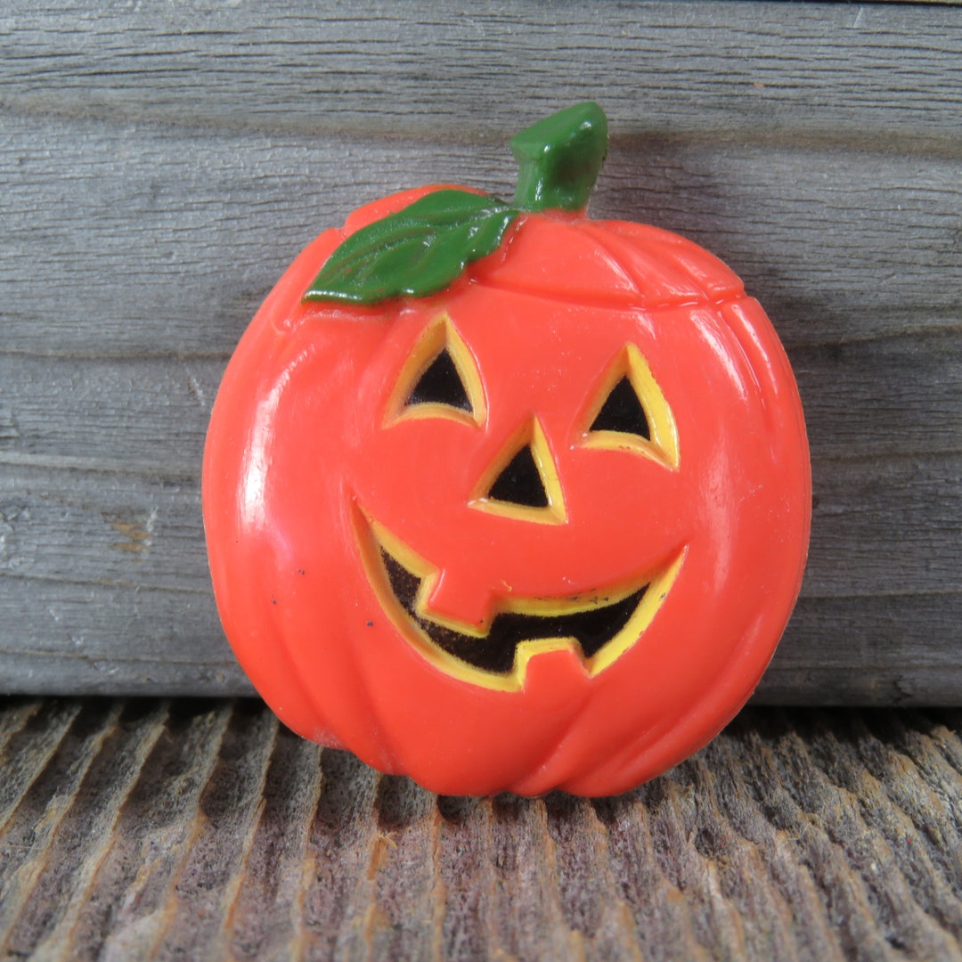 Vintage Pumpkin Pin Jack O Lantern Brooch Halloween Plastic Holiday ...
