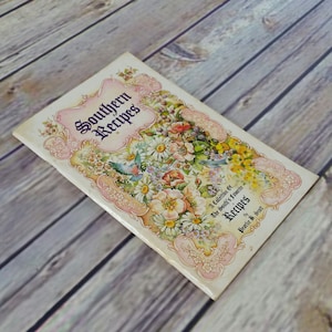 Vintage Cookbook Southern Recipes A Collection of the Souths&#39; Favorite Recipes Pearlie Scott 1992 First Printing Paperback Booklet