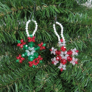 Vintage Star Snowflake Beaded Ornaments Handmade Plastic Set Green Red Christmas T