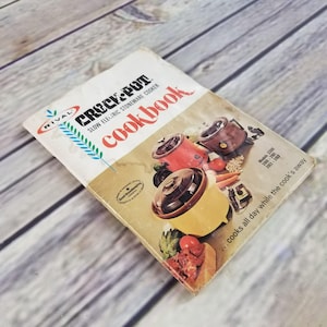 Vintage Rival Crock Pot Cookbook Owner&#39;s Manual Model Recipes Slow Cooker 3300 3100-3103 Paperback Booklet
