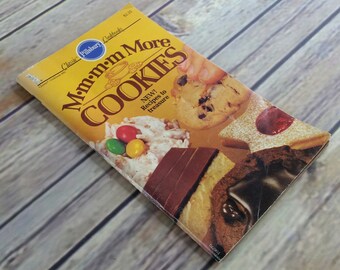 Vintage Cookbook Pillsbury Cookies MMMMM More Cookies 1987 Cookie Recipes Paperback Booklet Classic #80