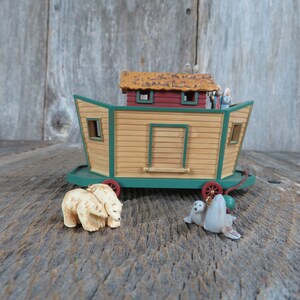Vintage Noah&#39;s Ark Ornament Animals Polar Bear Seals Hallmark 1994 Display Piece