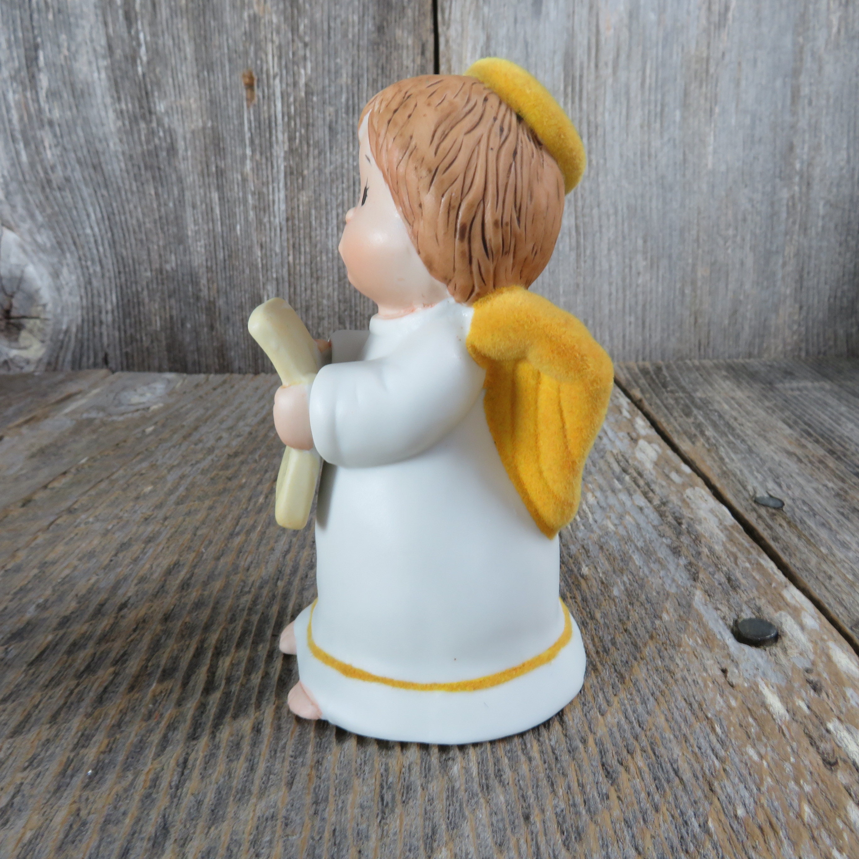 Vintage Caroling Angel Bell Figurine Jasco Christmas Bell Ringer ...