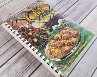 Vintage Holiday Cookbook Favorite Recipes of American Home Economics Teachers 1974