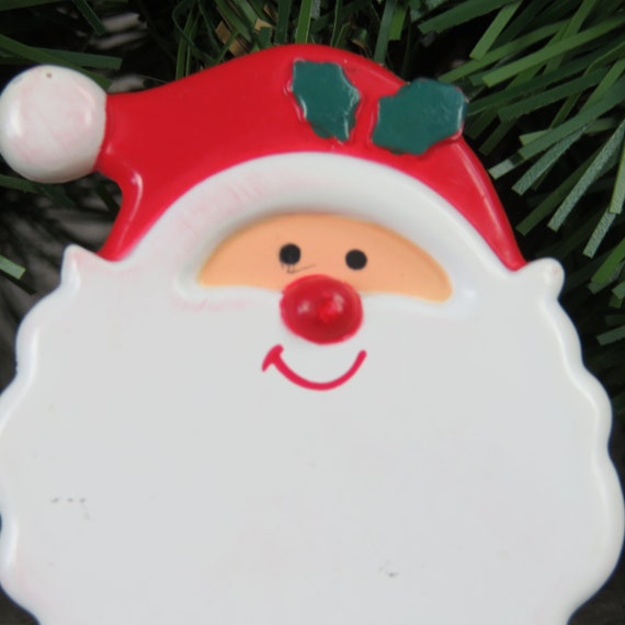 Vintage Santa Claus Face Christmas Pin Brooch Hal… - image 2