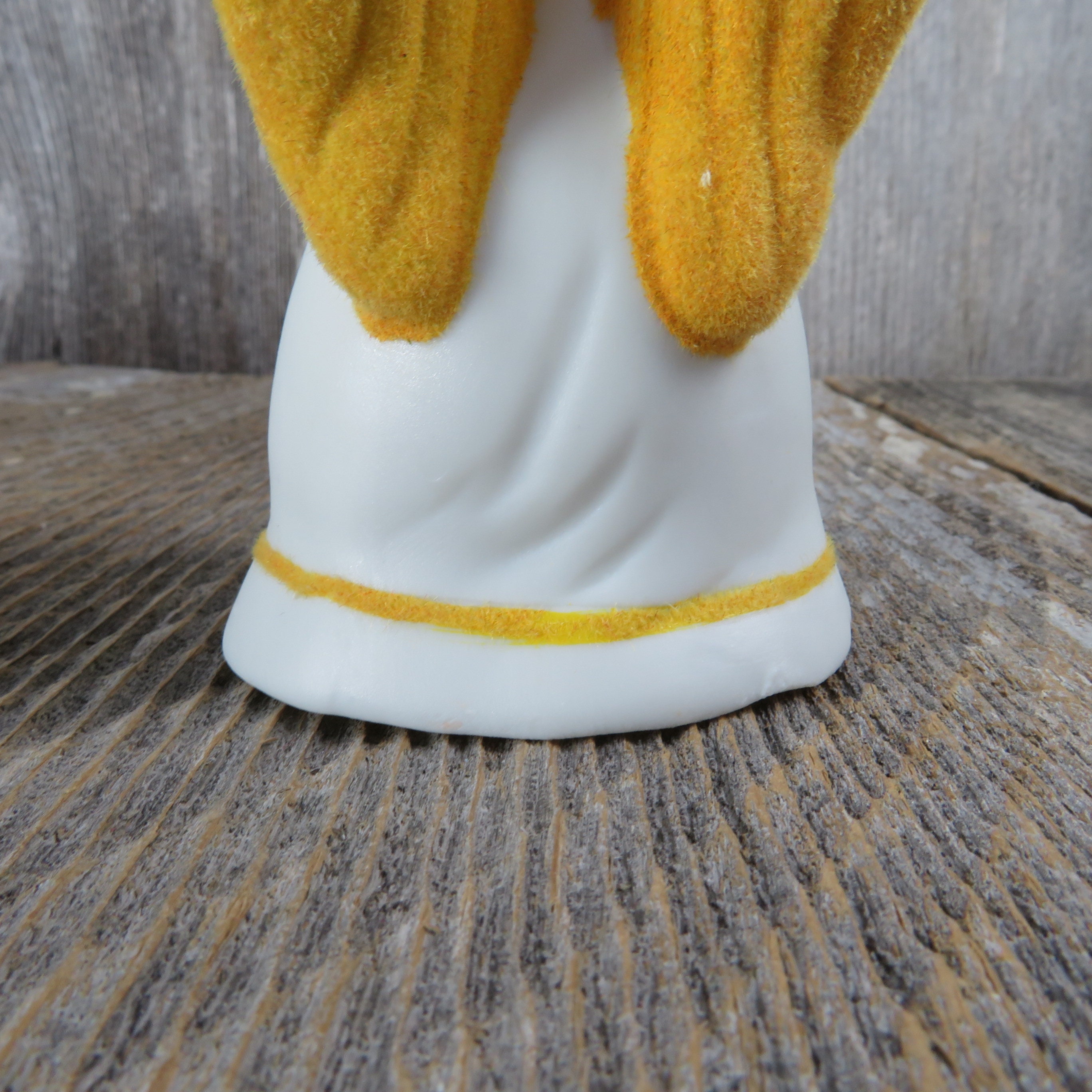 Vintage Caroling Angel Bell Figurine Jasco Christmas Bell Ringer ...
