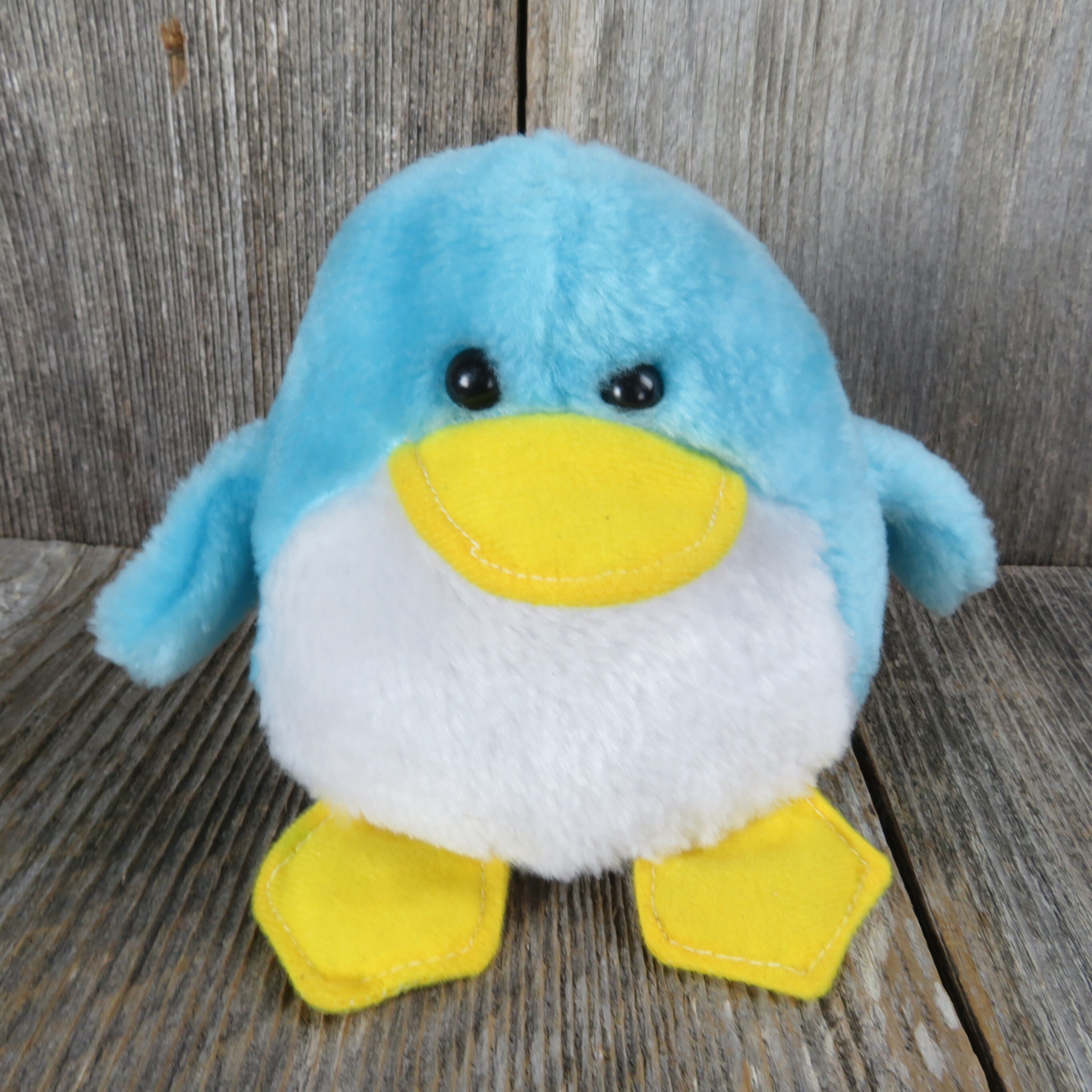 NICI Chill Pinguino 20cm: Il Peluche Morbido Che Vuole Solo Coccole! Soffice Come Una Nuvola, Perfetto Per Bambini E Adulti. Regalo Perfetto Per Un Sorriso