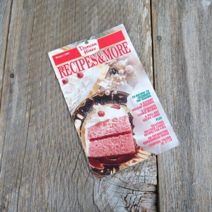 Duncan Hines Recipes and More Cookbook Pamphlet Seasonal Baking Winter 1991 Grocery Store Booklet