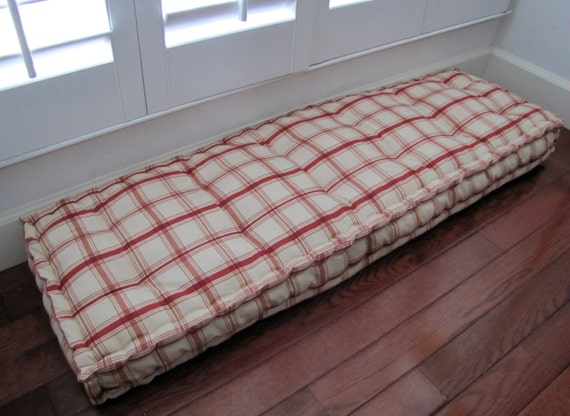 Red bench online cushions