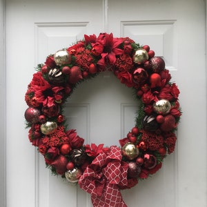 Red and gold Christmas wreath red Holiday ornament wreath Christmas front door wreath Holiday decoration image 5