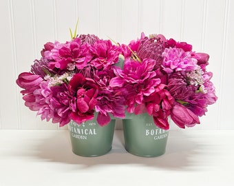 Rustic Farmhouse table decor - flower arrangement centerpiece