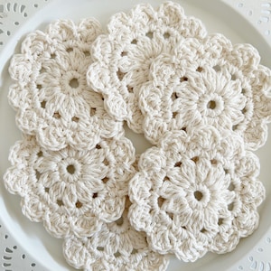 Set of 6 beige cotton crochet drink coasters - coffee bar decor - housewarming gift set