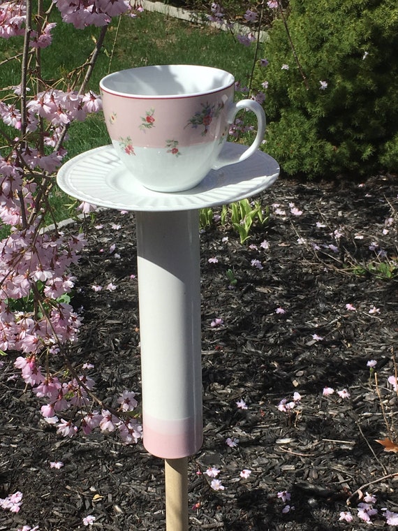 Upcycled Bird Feeder Stake Ceramic Teacup And Saucer Feeder Etsy