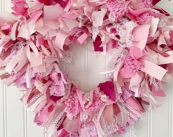 Pink rag heart wreath - Valentine's day decor - Wedding gift - Wedding decor