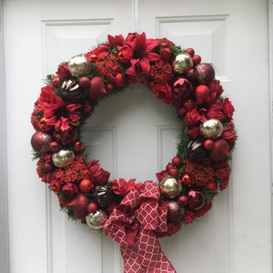 Red and gold Christmas wreath red Holiday ornament wreath Christmas front door wreath Holiday decoration image 4