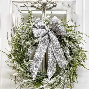 Farmhouse Christmas window frame wall decor - rustic window pane wall hanging