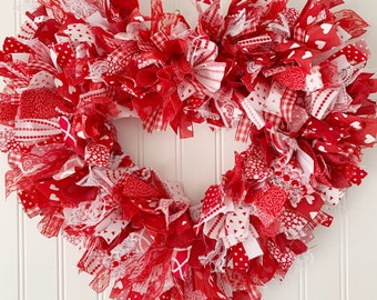 Red and White Rag Heart Wreath - Valentine&#39;s Day Decor