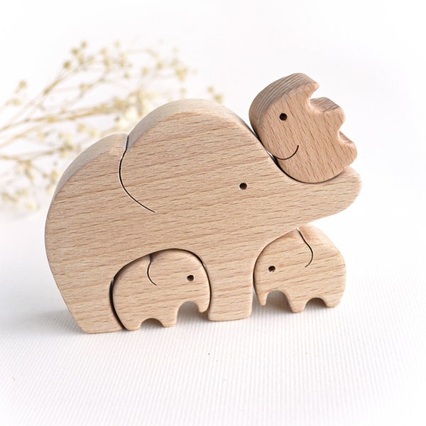 Wooden elephant mom and baby puzzle . Personalized mother's day gift . Expecting mom gift . Mom of two . Mom of three