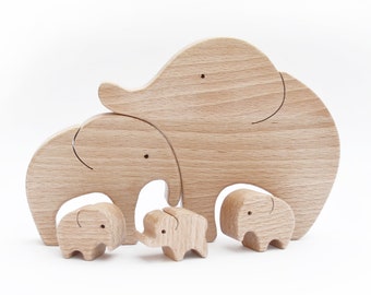 Wooden Elephants . Father's day gift.  Family of 5 gift . Gift for expecting parents