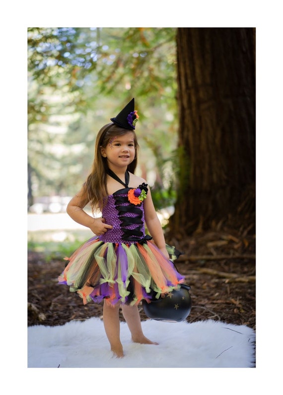 DIY Girls Witch Costume for Halloween