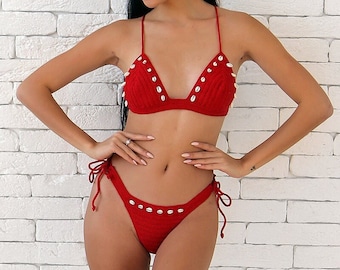 Gehaakt stringbadpak met schelpen, handgemaakte microvezel gehaakte bikiniset, hoog uitgesneden string gehaakt badpak, sexy rode bikini