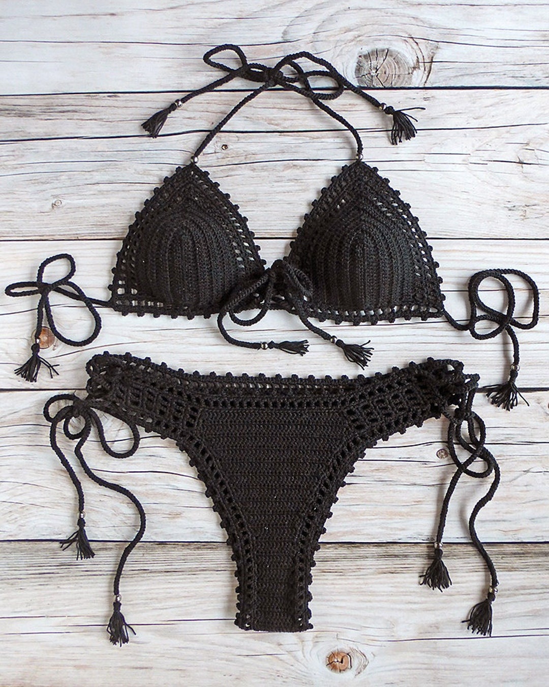 Bikini nero all'uncinetto con nappe, bikini brasiliano audace, costume da  bagno boho, abbigliamento da spiaggia boho all'uncinetto, regalo per lei -  Etsy Italia