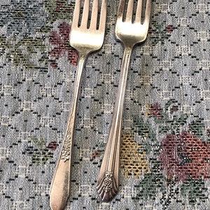 2 Antique Forks Silver Forks Salad Fork Vintage Forks Silverplate Forks Silverplate Flatware Fork Ring Vintage Silverware Vintage Flatware