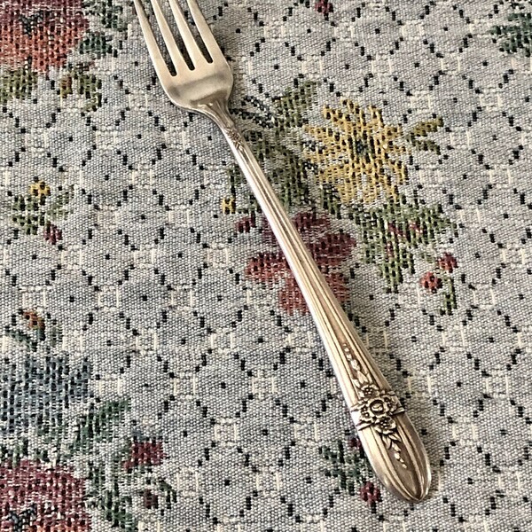 Vintage Forks Antique Fork Vintage Silverware Vintage Silver Fork Silverplate Fork Salad Fork Ring Long Fork Vintage Flatware Vintage Fork