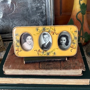 Enamel Frame Multi Picture Frame Multi Opening Frame Triple Frame Photo Frame Small Frame Oval Frame Oval Photo Frame Multi Frame Vintage