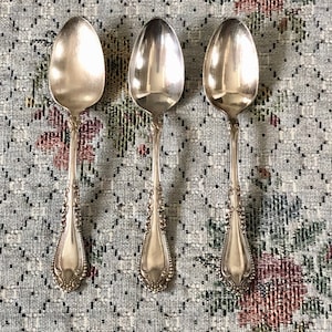 3 Antique Spoons Vintage Teaspoons Vintage Silverware Vintage Flatware Spoon Vintage Spoons Silverplate Flatware Antique Teaspoon Spoon Ring