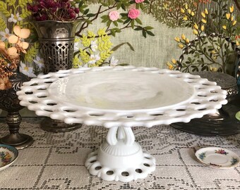 Milk Glass Cake Stand Vintage Cake Stand Dessert Stand Wedding Cake Stand White Cake Stand Cupcake Stand Dessert Table Footed Cake Plate Old