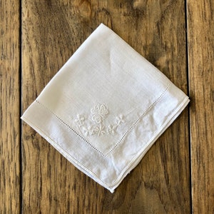 Vintage Handkerchief Women Bridal Handkerchief Wedding Hankerchief Vintage Hankie for Bride White Handkerchief Vintage Hanky Antique Hankie image 1