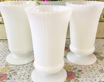 Milk Glass Vase for Flowers Vase Centerpiece Vase Decor Vase White Vase Vintage Vase Bouquet Vase Vintage Vases Decor Vases Wedding Decor