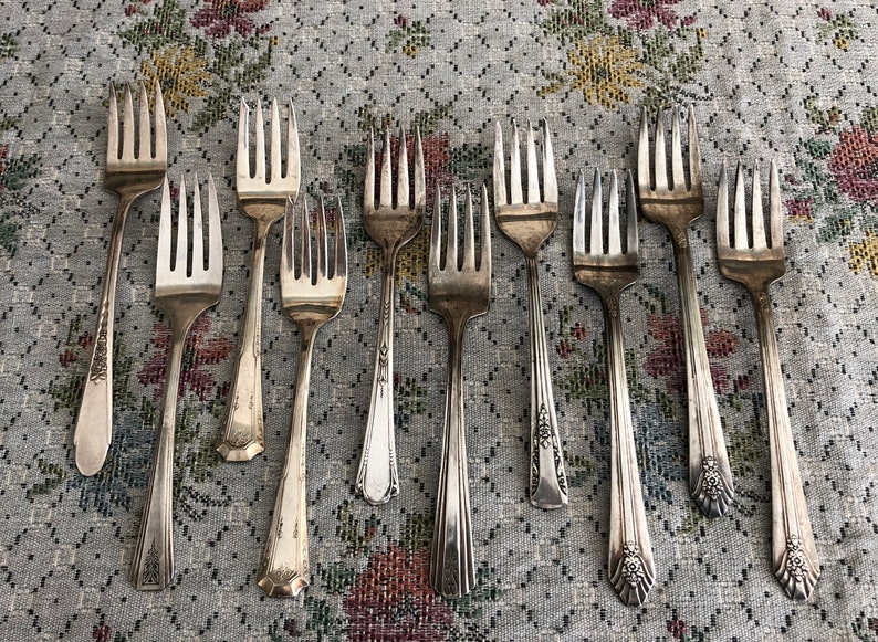 10 Vintage Forks Salad Forks Antique Flatware Vintage Silverware Silverplate Forks Antique Fork Ring Fork Silver Flatware Old Flatware Forks image 6