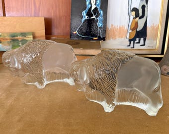 Bison Bookends Glass Bookends Bison Paperweight Viking Glass Book Ends Glass Paperweight Desk Decor Book Lover Gift Reader Gift for Reader