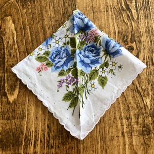 Handkerchief Vintage Handkerchief Antique Hankerchief for Wedding Handkerchief Vintage Hankerchief Bridal Hankie Floral Handkerchief for Mom