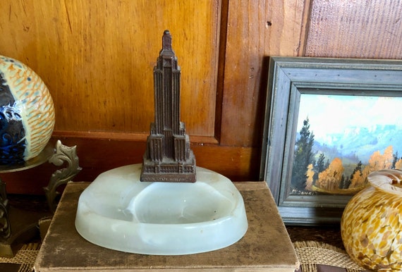 Empire State Building New York Decor Ashtray Vintage Trinket Dish New York City Gifts New York Gifts New York Souvenir Vintage NYC Souvenir