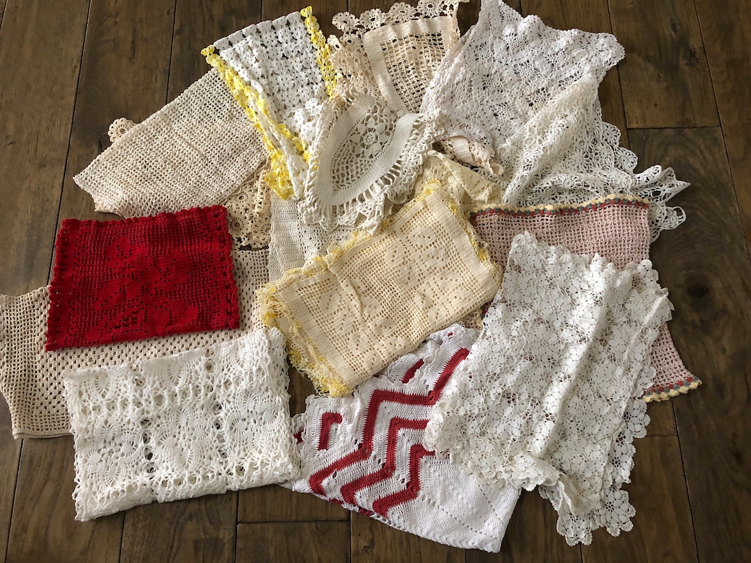 16 Vintage Doilies Cutter Doilies Scraps Doily Vintage Doily Table