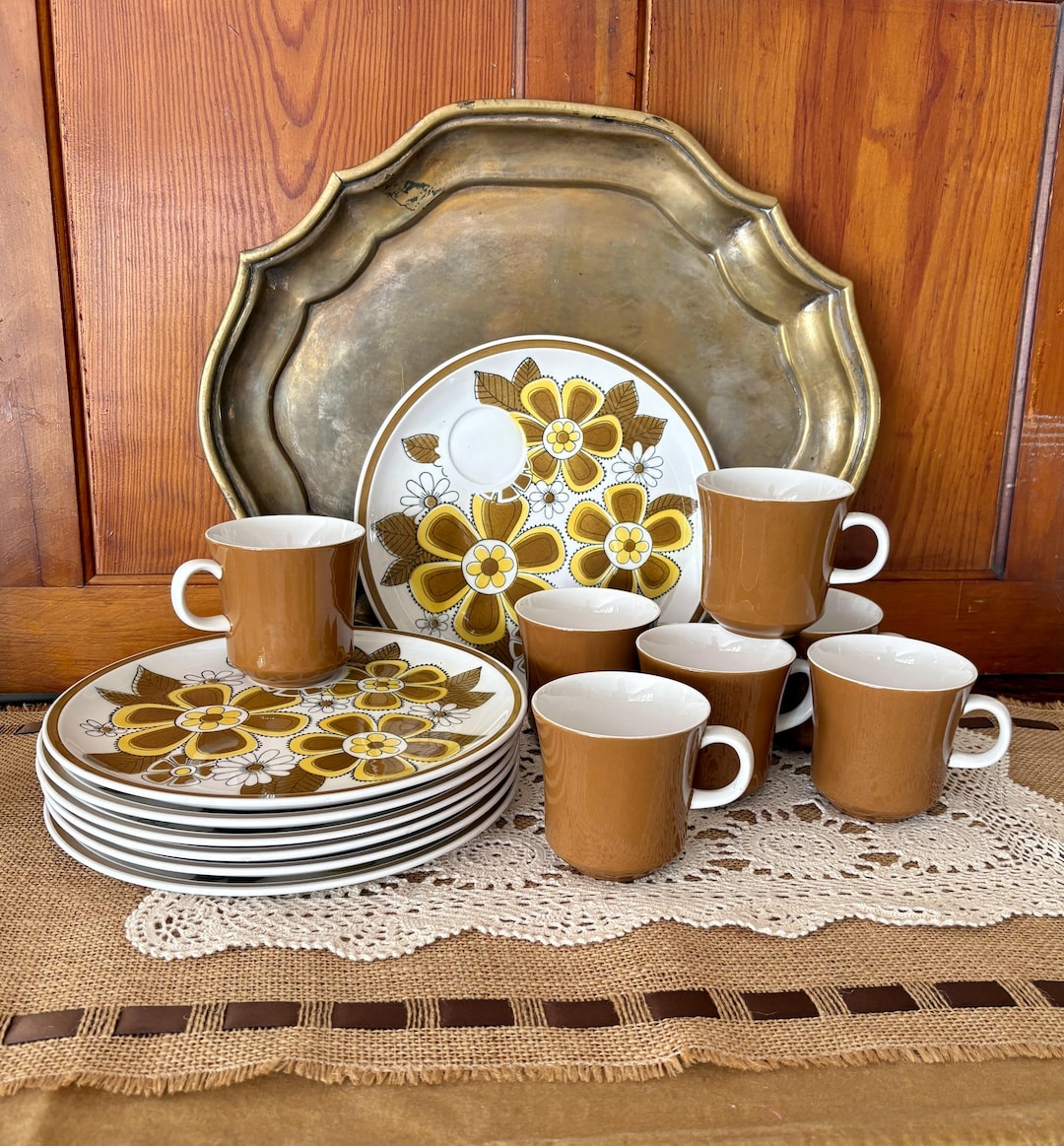 7 Retro Plates and Cup Set Mug and Plate Set of Plates Vintage