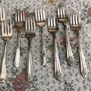 10 Vintage Forks Salad Forks Antique Flatware Vintage Silverware Silverplate Forks Antique Fork Ring Fork Silver Flatware Old Flatware Forks image 5