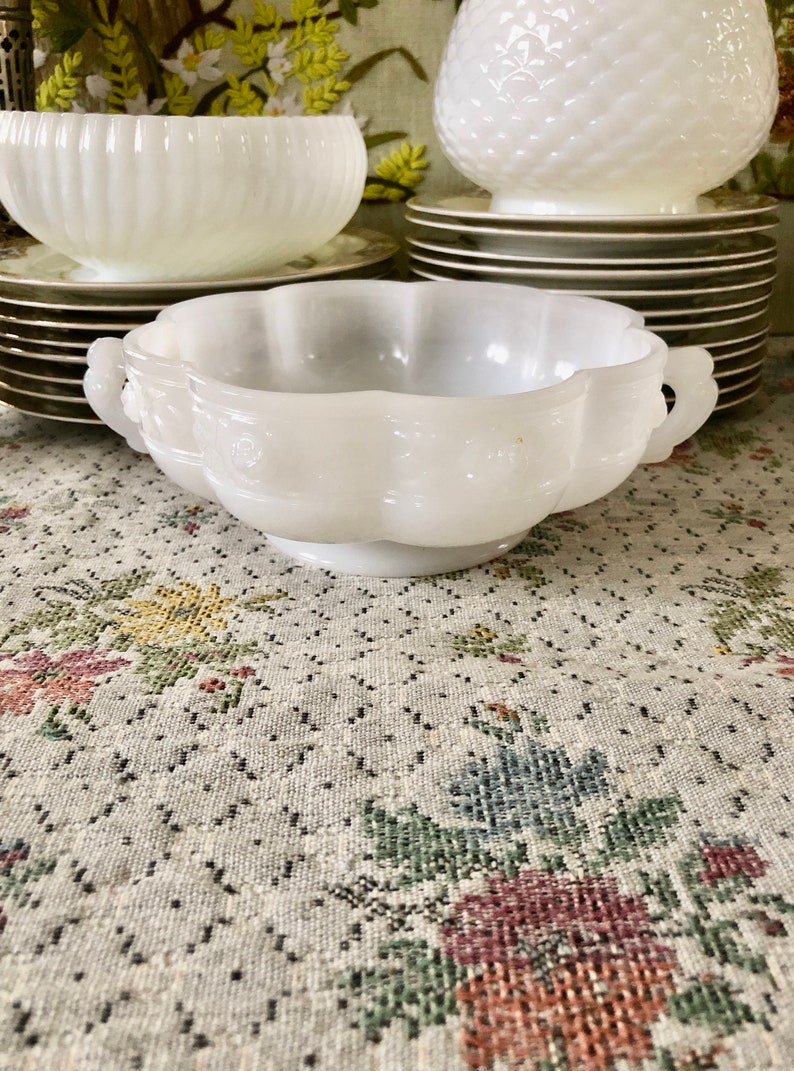 Milk Glass Bowl Milk Glass Candy Dish Vintage Bowl White Bowls Milk Glass Vase Vintage Bowls Antique Bowl Small Bowl Vase Decor Bowl Vintage Bowl with Handles