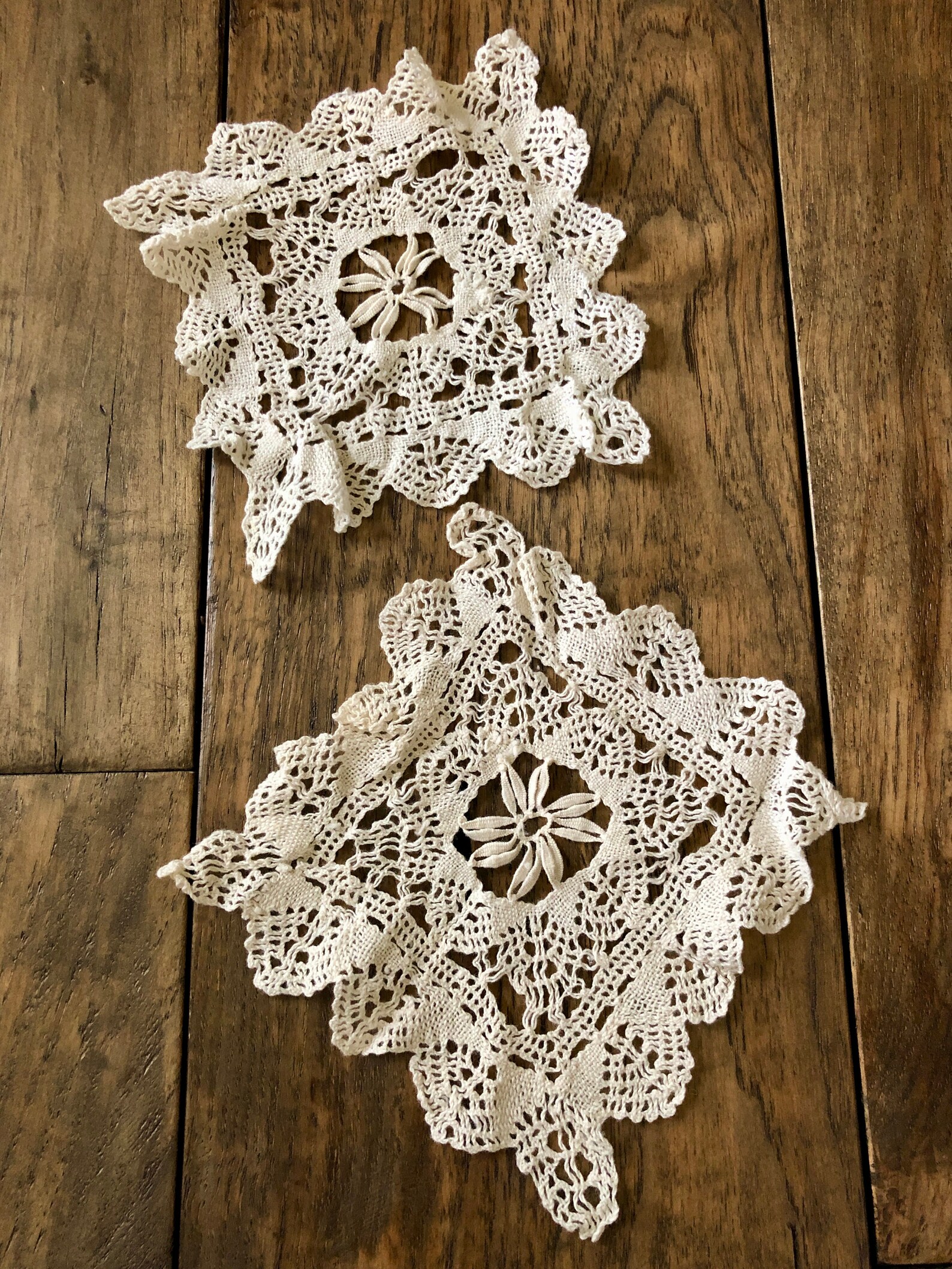 2 Vintage Doilies Vintage Doily Small Doilies Lot Dresser Etsy