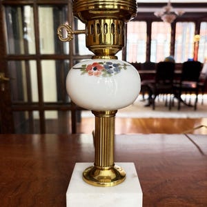 Antique Lamp Vintage Table Lamp Vintage Light Accent Lamp Bedside Lamps Antique Table Lamp Vintage Lamp Desk Lamp Cut Glass Lamp Floral Lamp Lamp 2
