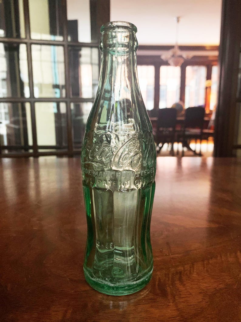 Soda Bottles Pop Bottle Old Bottles Squirt Bottle Coca Cola Bottle Vintage Bottles Vase Pluto Water Bottle Virginia Dare Wine Bottle Coke Bottle 2